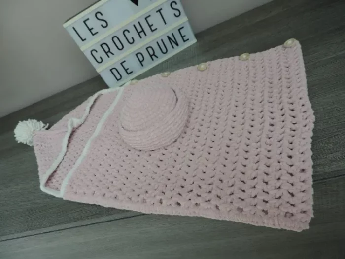 Les-crochets-de-prune-bébé-cocon-naissance-rose2