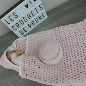 Les-crochets-de-prune-bébé-cocon-naissance-rose3