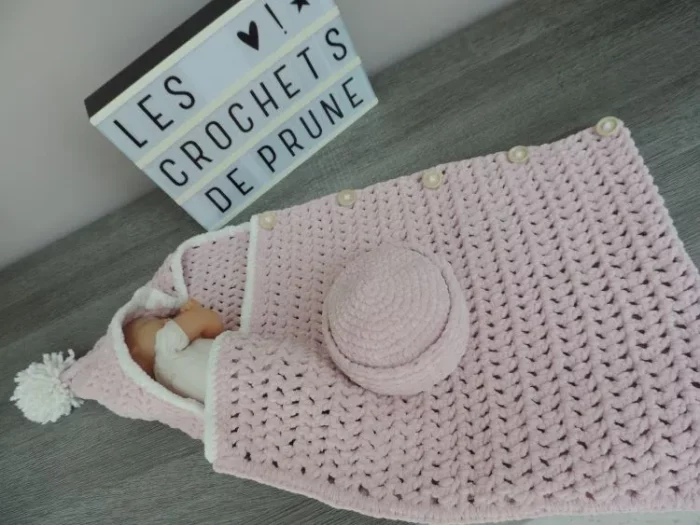 Les-crochets-de-prune-bébé-cocon-naissance-rose3