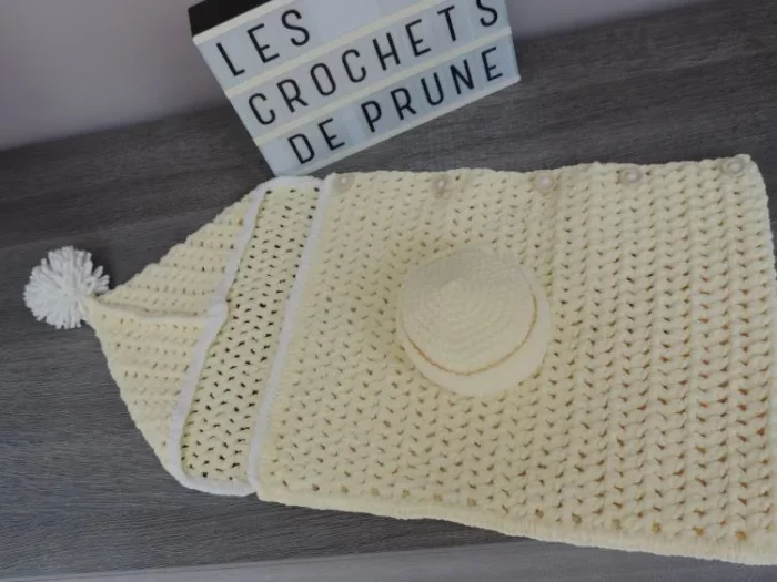 Les-crochets-de-prune-bébé-cocon-naissance-vanille2