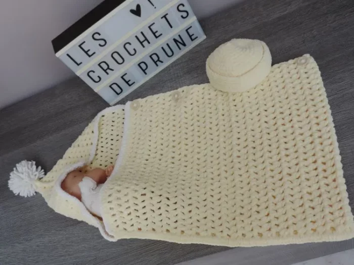 Les-crochets-de-prune-bébé-cocon-naissance-vanille3