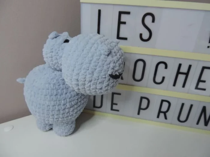 Doudou hippopotame au crochet