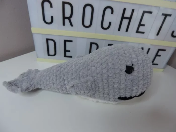 Doudou baleine au crochet – Image 2