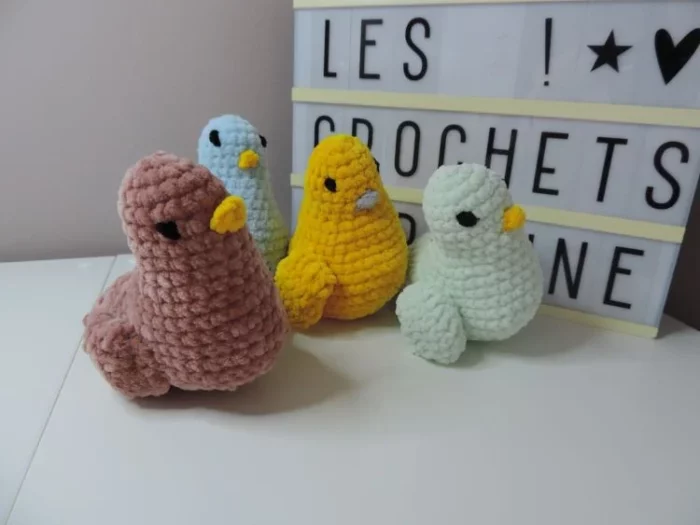 Doudou oiseau au crochet