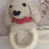 Doudou chiffon chien au crochet, son anneau de dentition et son attache-tétine – Image 2