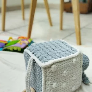 cube sensoriel éléphant inspiré de Montessori