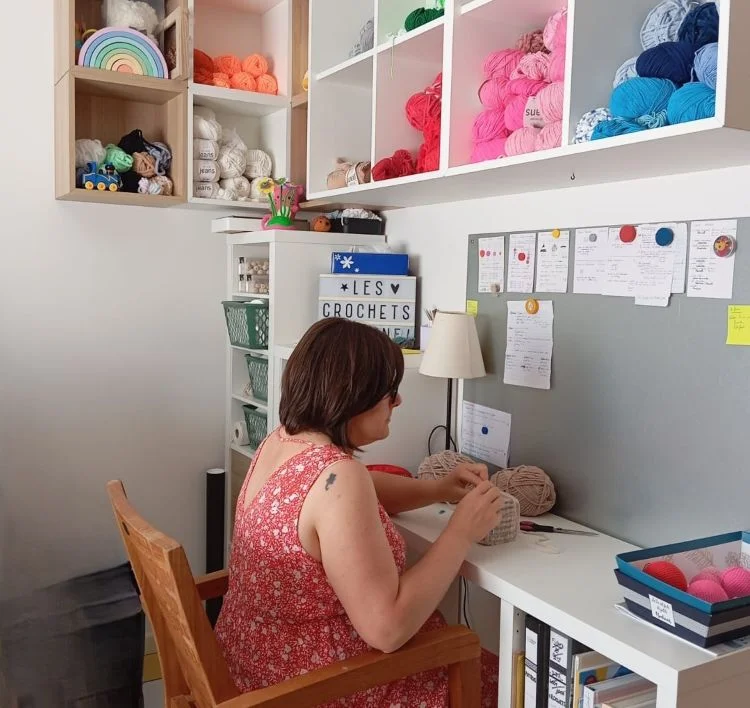 Prune dans son atelier Prune dans son atelier