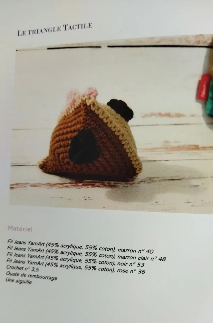 Patron au crochet triangle Montessori